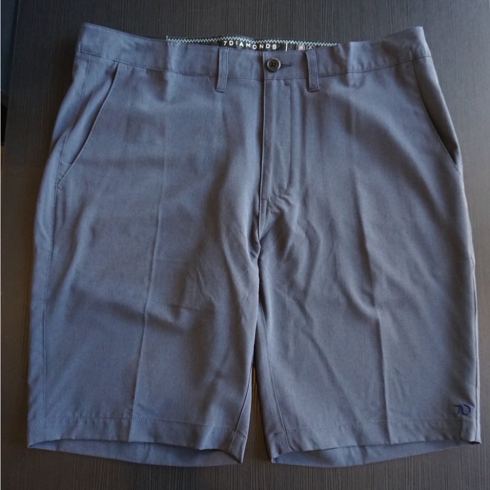 NWT! 7 Diamonds Performance Shorts